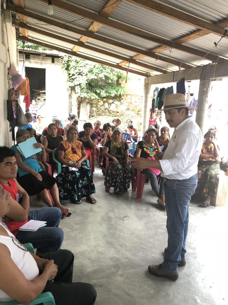 ONG engaña a pobladores de San Antonio Tepetlapa