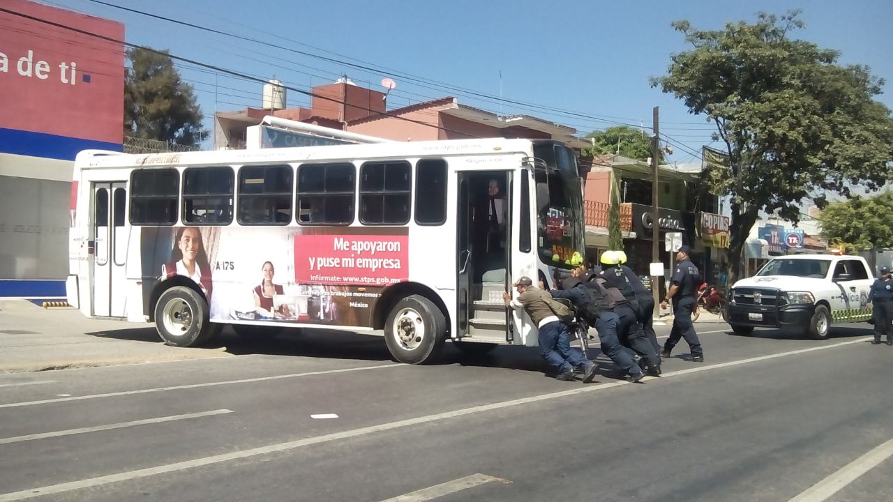 Nissan oaxaca av. universidad #8
