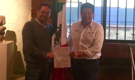 Carlos A. Puente López, Director de Agua, Energía y Medio Ambiente de Banobras-Fonadin y José Luis Calvo, titular de la SEMAEDESO.