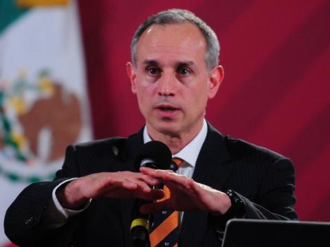 Hugo López-Gatell reveló el método de AMLO para no contagiarse de COVID-19